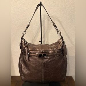 Coach Chelsea Ashlyn Pewter Metallic Pebbled Leather Hobo Shoulder Bag.